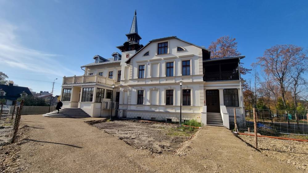Pałac Dietlów w Kluczach